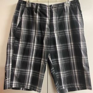 Micros size 32w shorts